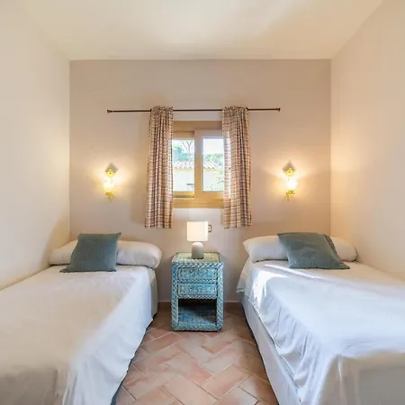 Stephanie Villa L'Escala